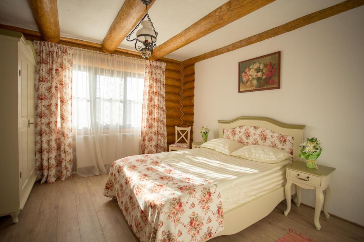 Conacul Maria Theresa Orlat Buitenkant foto